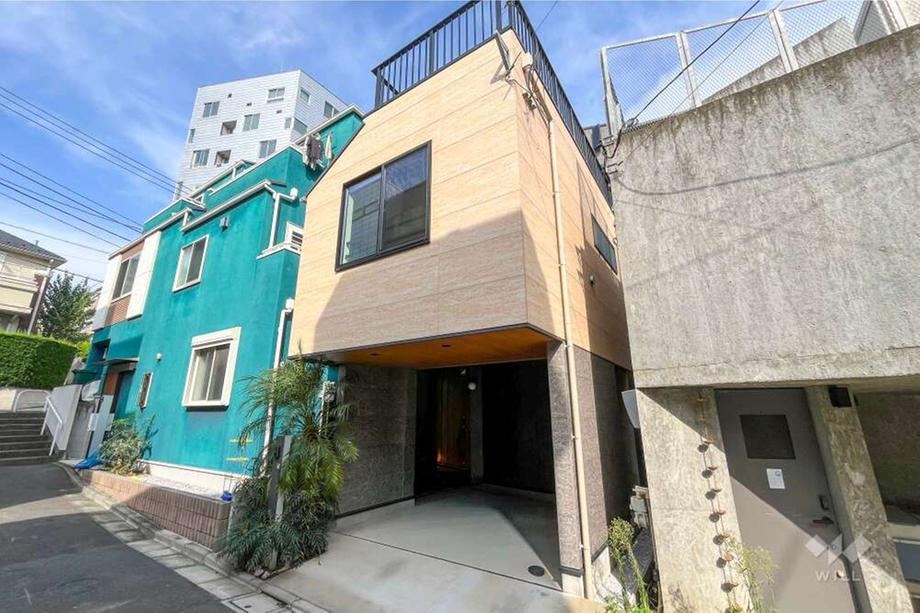 2LDK+S house in Shibuya Ward, Tokyo - Photo 1