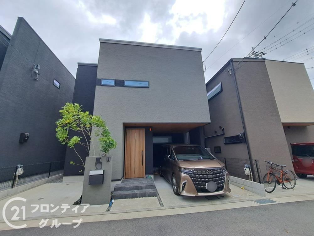 4LDK house in Itami, Hyogo - Photo 1