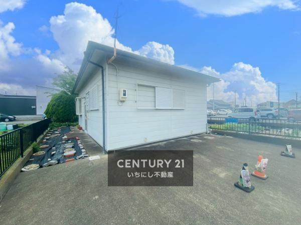 1LDK house in Tsushima, Aichi - Photo 1