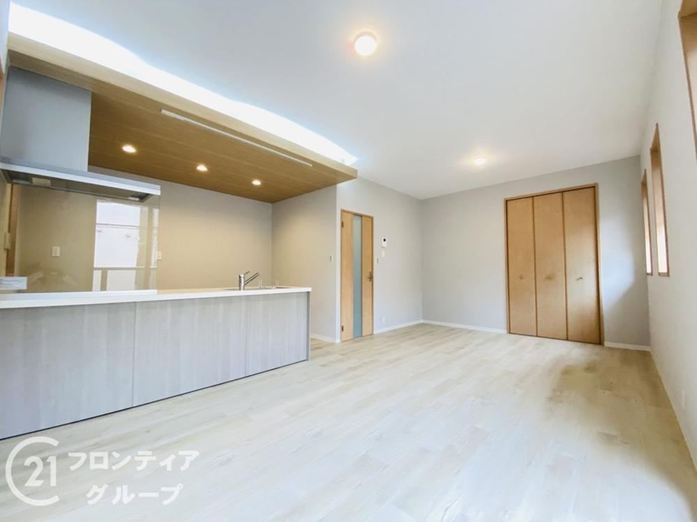 3LDK+S house in Higashiyodogawa Ward, Osaka - Photo 1