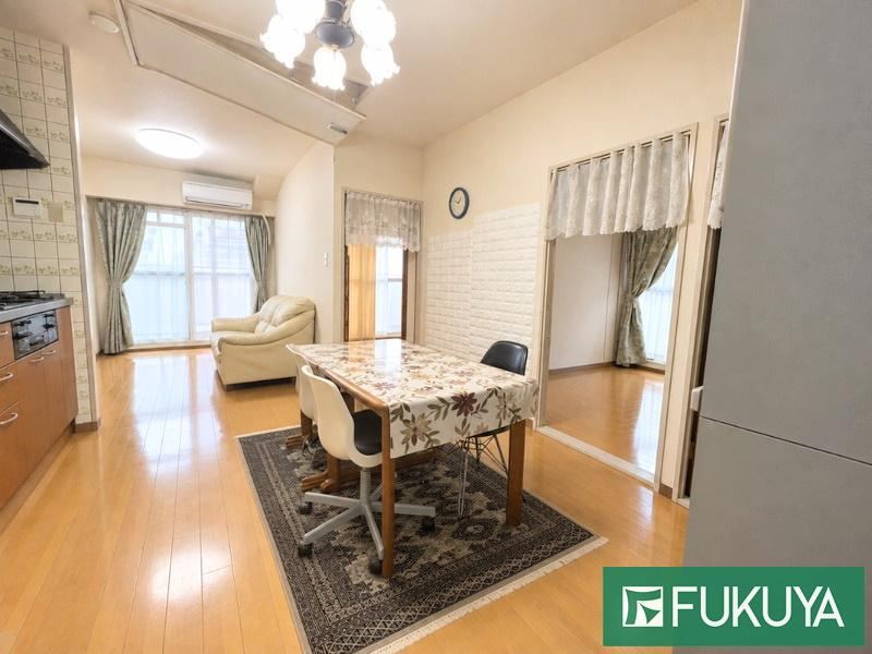 3LDK apartment in Abeno Ward, Osaka - Photo 1