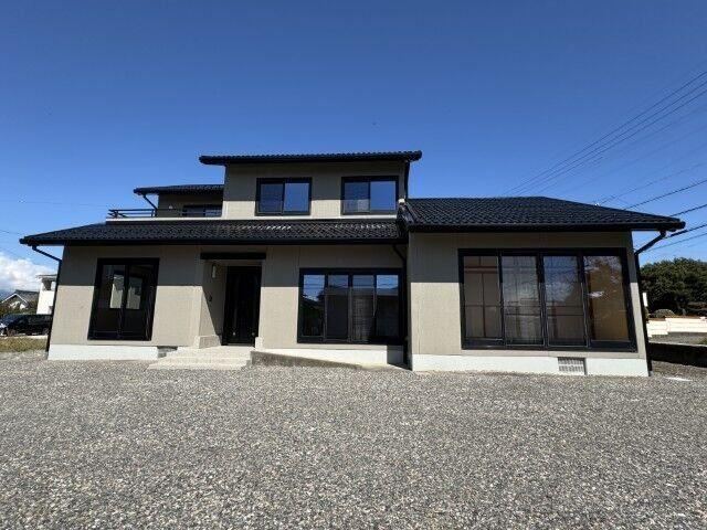 6LDK house in Matsumoto, Nagano - Photo 1