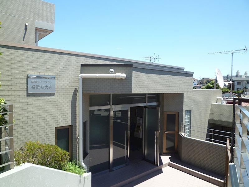 3LDK apartment in Kanagawa Ward, Yokohama, Kanagawa - Photo 1