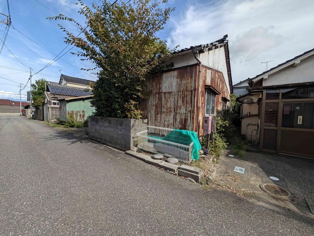 225 m² land in Sakata, Yamagata - Photo 1