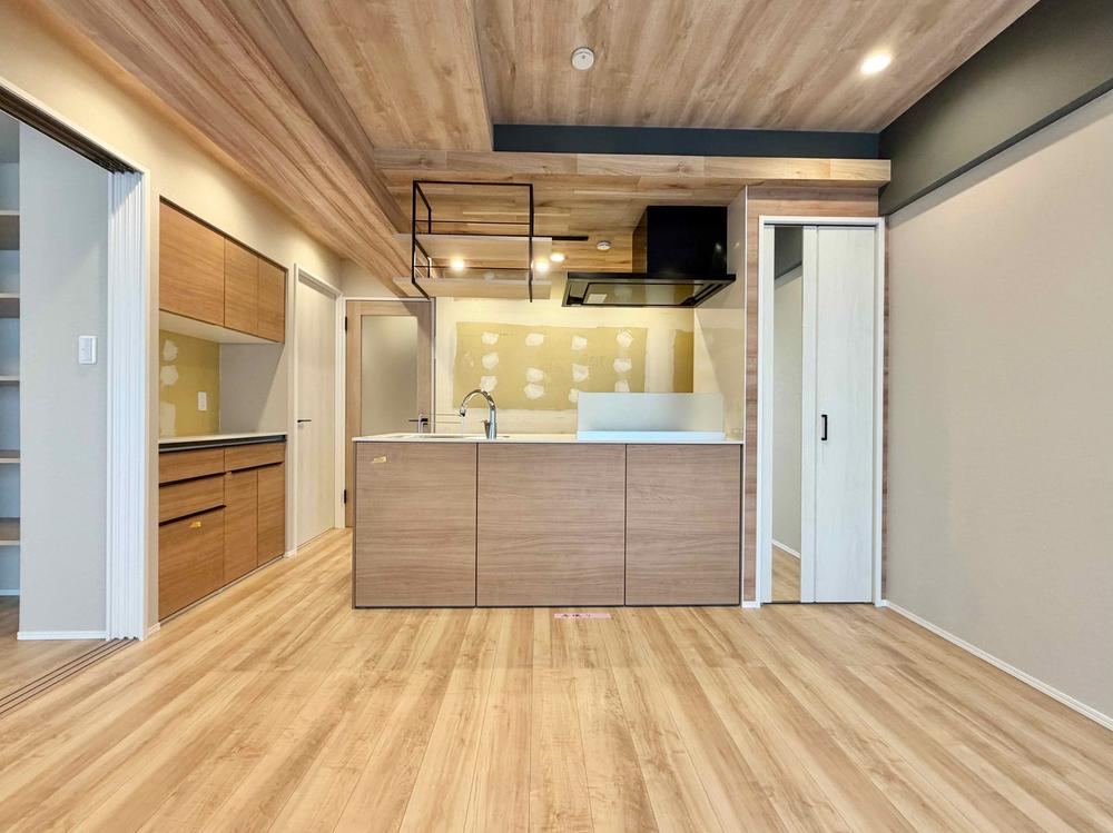2LDK apartment in Koto Ward, Tokyo - Photo 1