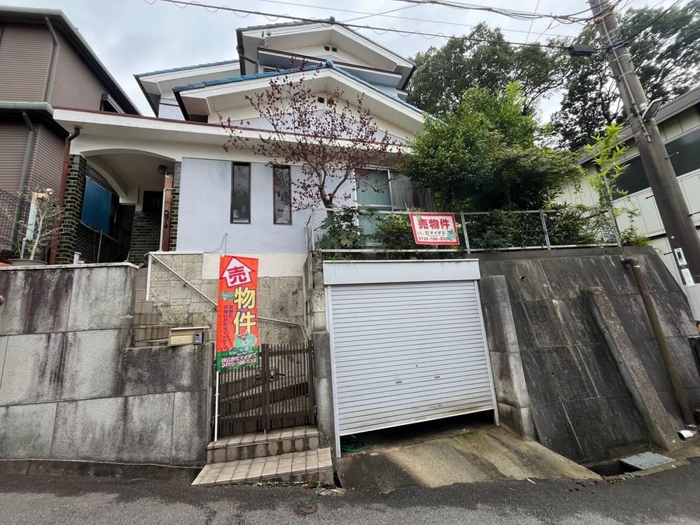 4LDK house in Kashiwara, Osaka - Photo 1