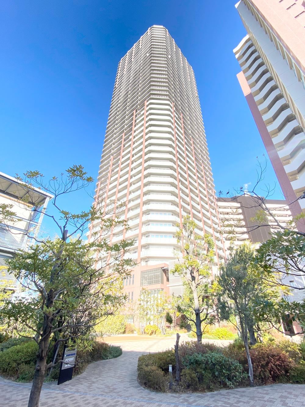 2LDK apartment in Nishi Ward, Osaka - Photo 1