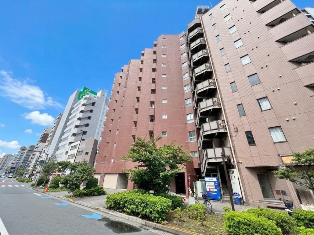 2LDK apartment in Koto Ward, Tokyo - Photo 1