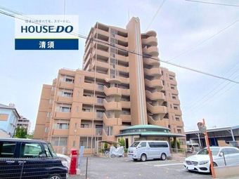 4LDK apartment in Ama