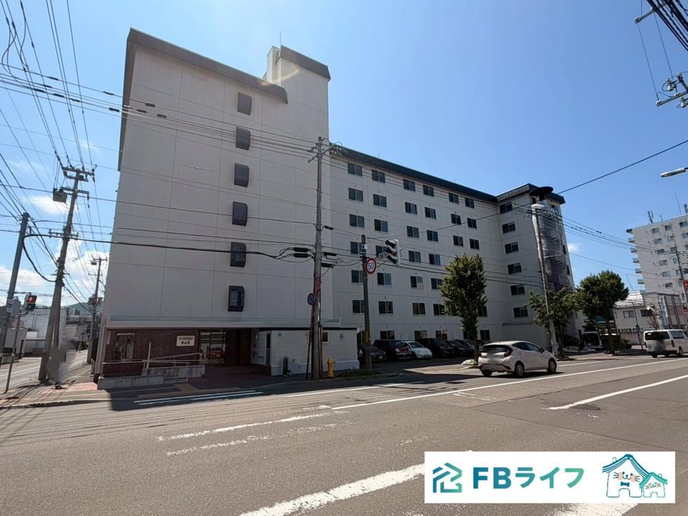 3LDK apartment in Chuo Ward, Sapporo, Hokkaido - Photo 1
