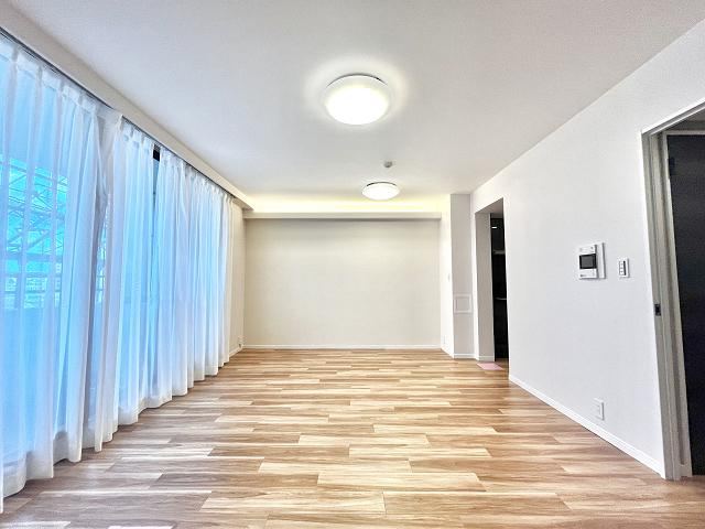 3LDK apartment in Nakano Ward, Tokyo - Photo 1