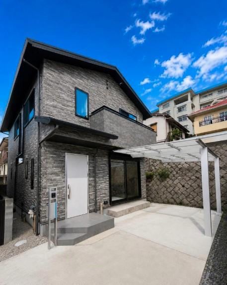 4LDK house in Nada Ward, Kobe, Hyogo - Photo 1