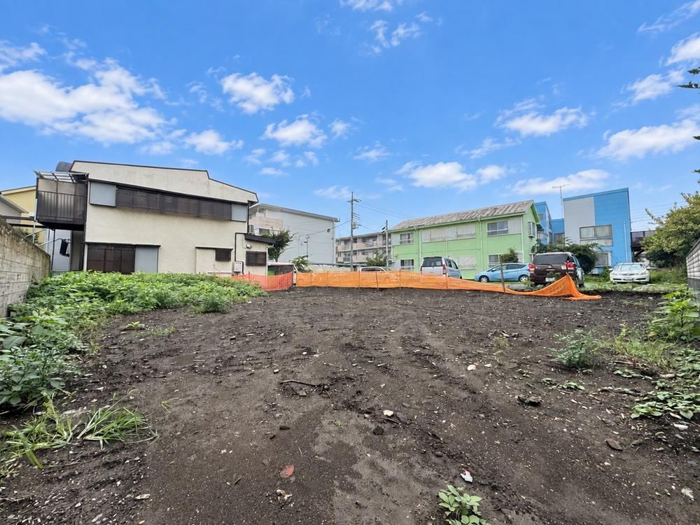 255 m² land in Fuchu, Tokyo - Photo 1