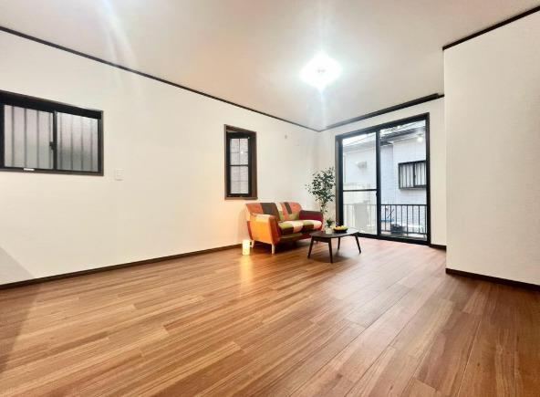 4LDK house in Minuma Ward, Saitama - Photo 1