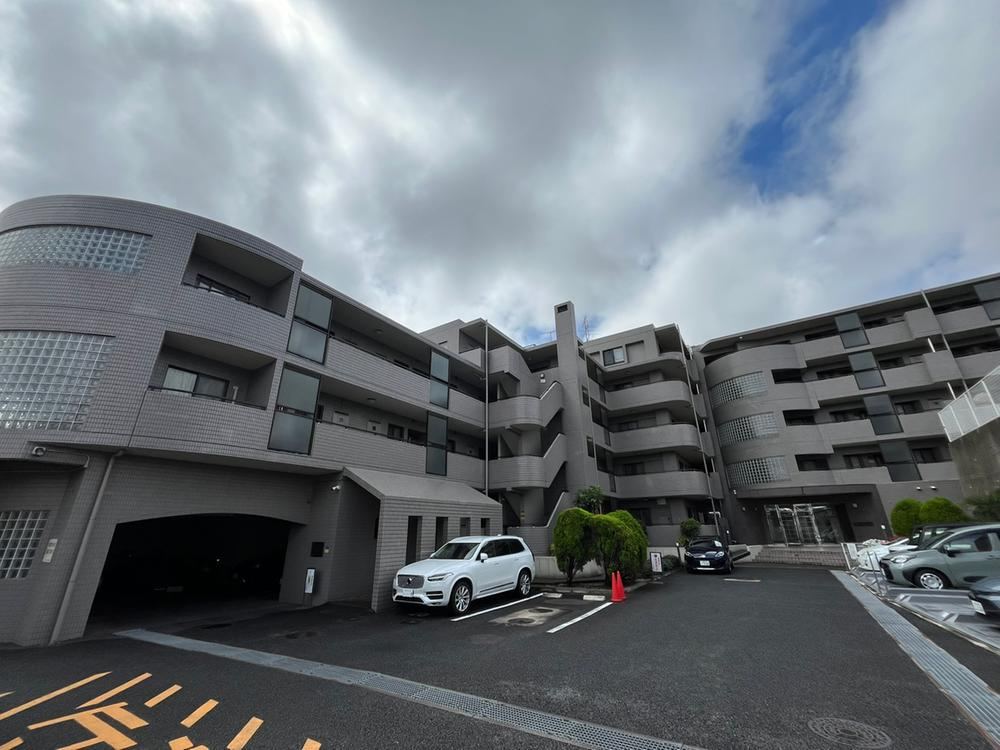 2LDK apartment in Matsudo, Chiba - Photo 1