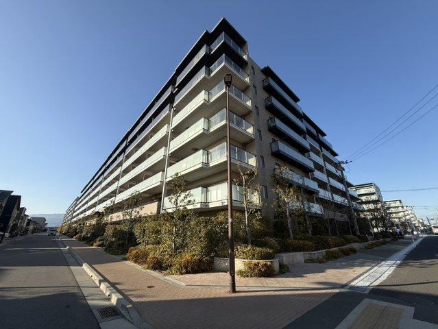 3LDK apartment in Nishinomiya, Hyogo - Photo 1