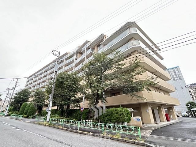 2LDK apartment in Nakano Ward, Tokyo - Photo 1