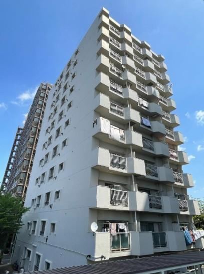 2LDK apartment in Sumida Ward, Tokyo - Photo 1
