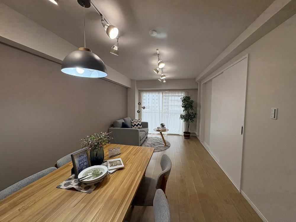 3LDK apartment in Higashiosaka, Osaka - Photo 1