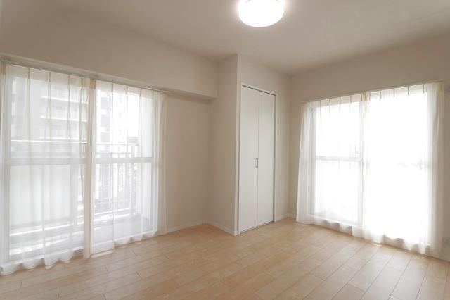 4LDK apartment in Yodogawa Ward, Osaka - Photo 1