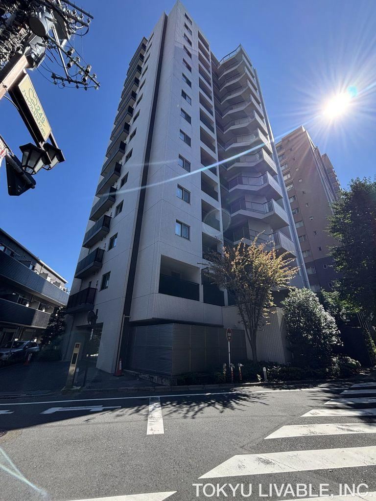3LDK apartment in Setagaya Ward, Tokyo - Photo 1