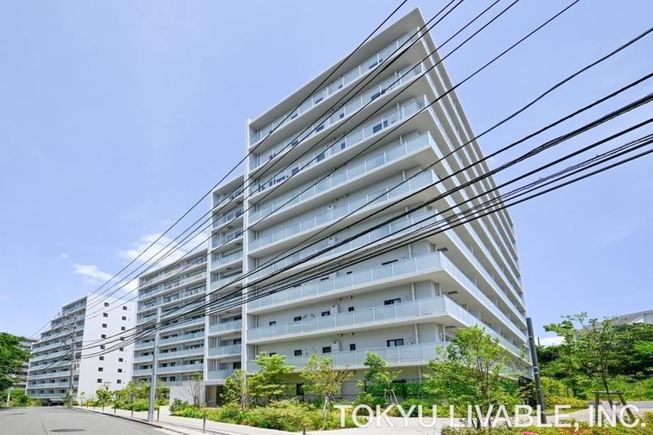 2LDK apartment in Totsuka Ward, Yokohama, Kanagawa - Photo 1