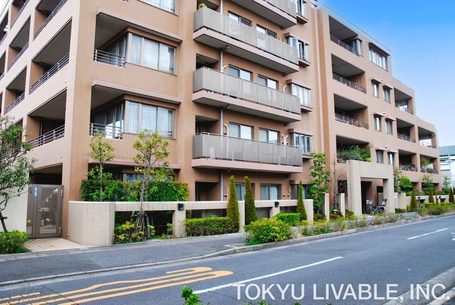 2LDK apartment in Nakahara Ward, Kawasaki, Kanagawa - Photo 1