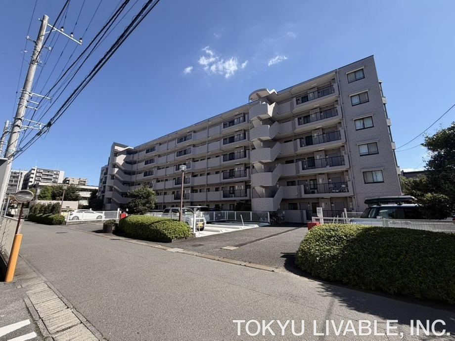 2LDK apartment in Yamato, Kanagawa - Photo 1