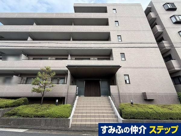 3LDK apartment in Tsurumi Ward, Yokohama, Kanagawa - Photo 1