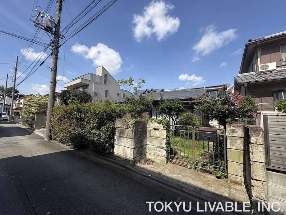 246 m² land in Fuchu, Tokyo - Photo 1