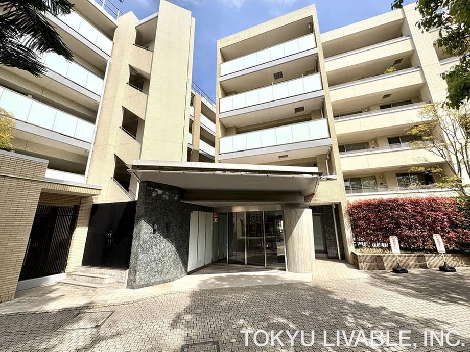 2LDK apartment in Setagaya Ward, Tokyo - Photo 1