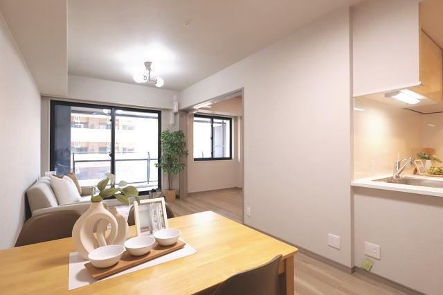 1LDK apartment in Chuo Ward, Osaka - Photo 1