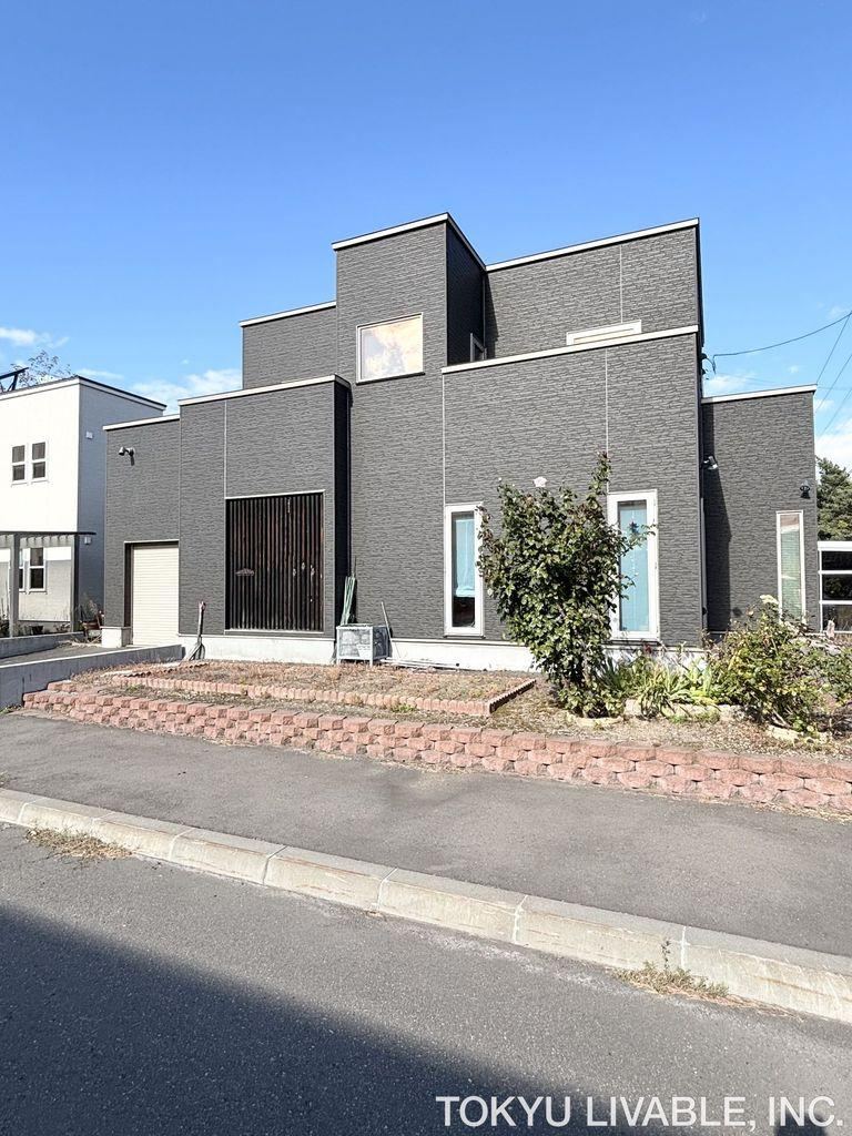 4LDK house in Kita Ward, Sapporo, Hokkaido - Photo 1