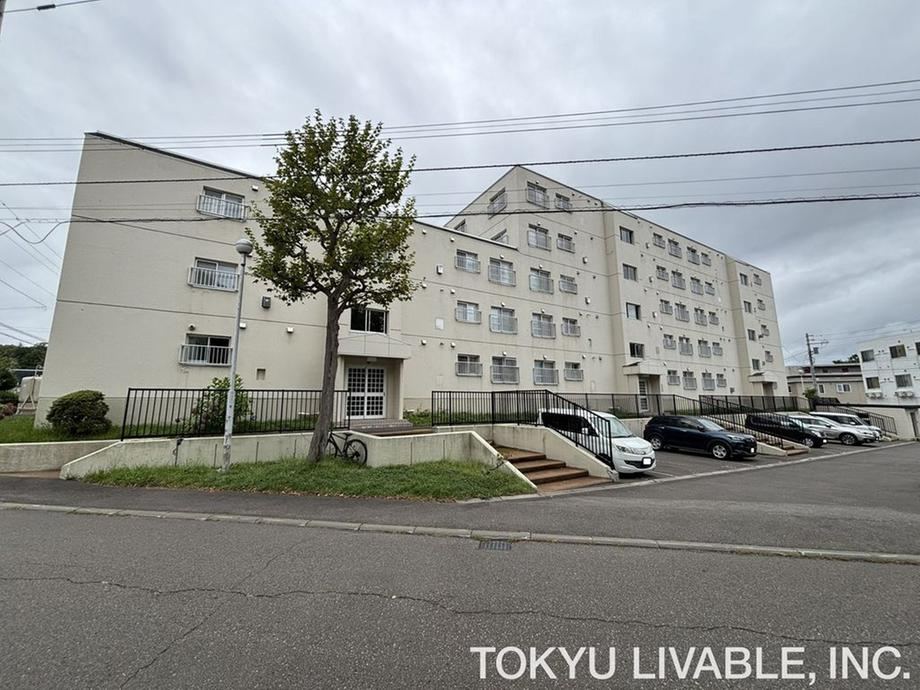 3LDK apartment in Toyohira Ward, Sapporo, Hokkaido - Photo 1