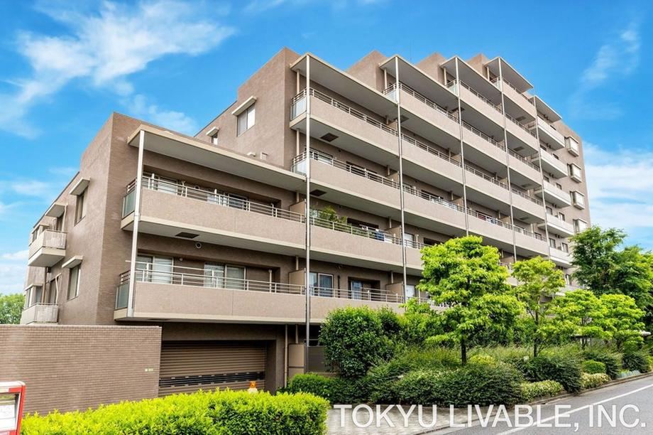 3LDK apartment in Setagaya Ward, Tokyo - Photo 1