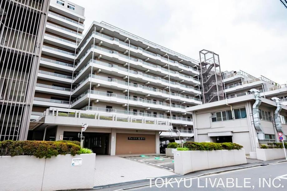 2LDK apartment in Kita Ward, Tokyo - Photo 1