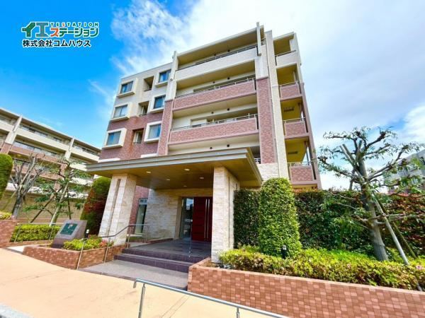 4LDK apartment in Higashi Ward, Fukuoka - Photo 1