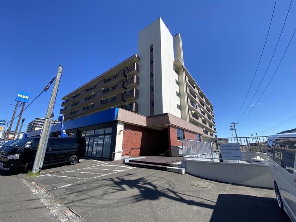 3LDK apartment in Teine Ward, Sapporo, Hokkaido - Photo 1
