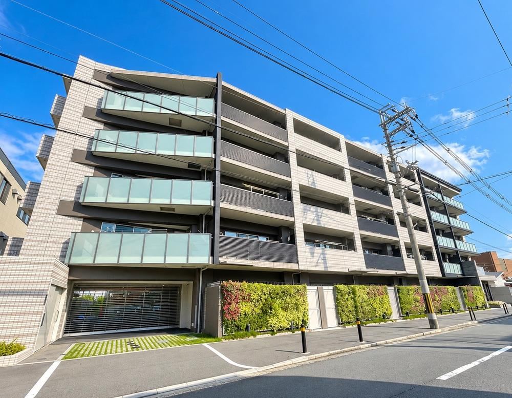 3LDK apartment in Ibaraki, Osaka - Photo 1