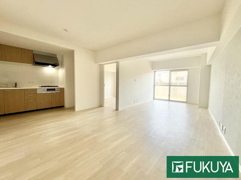 2LDK apartment in Naka Ward, Sakai, Osaka - Photo 1