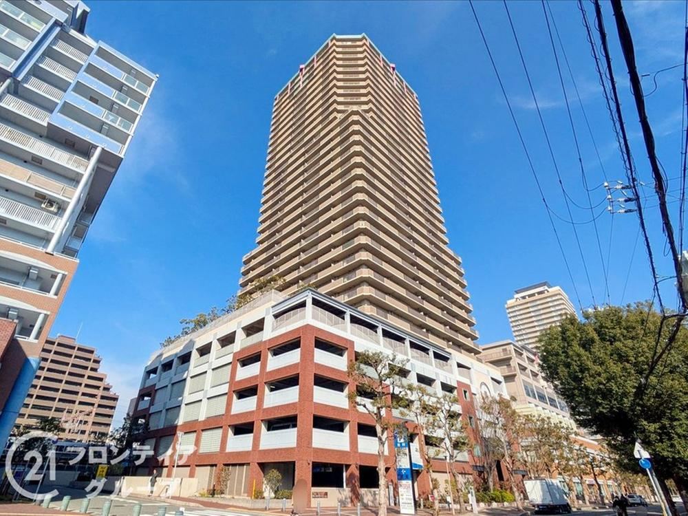 3LDK apartment in Hyogo Ward, Kobe, Hyogo - Photo 1