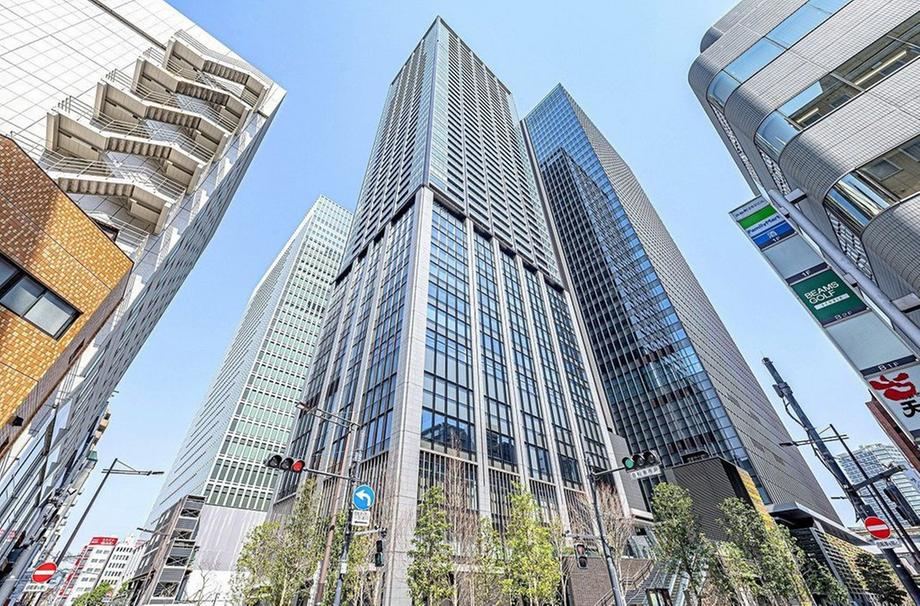 2LDK apartment in Minato Ward, Tokyo - Photo 1