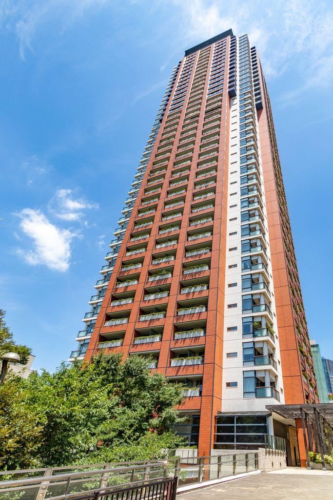 1LDK apartment in Minato Ward, Tokyo - Photo 1