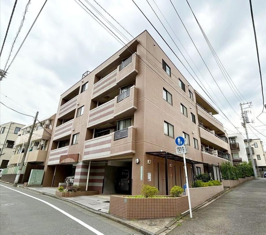 3LDK apartment in Toshima Ward, Tokyo - Photo 1