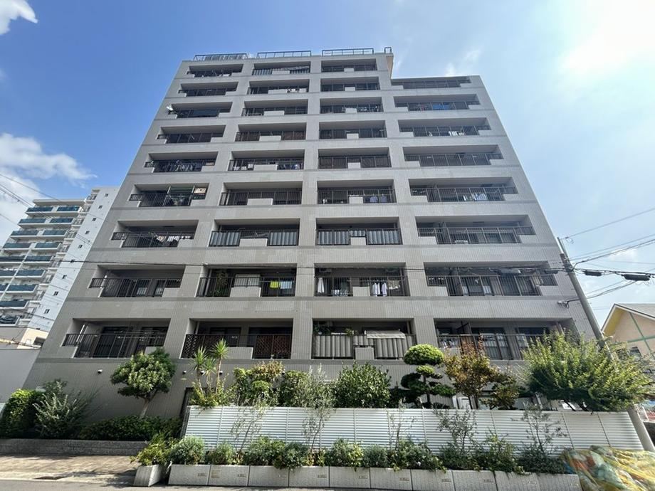 2LDK+S apartment in Nagata Ward, Kobe, Hyogo - Photo 1