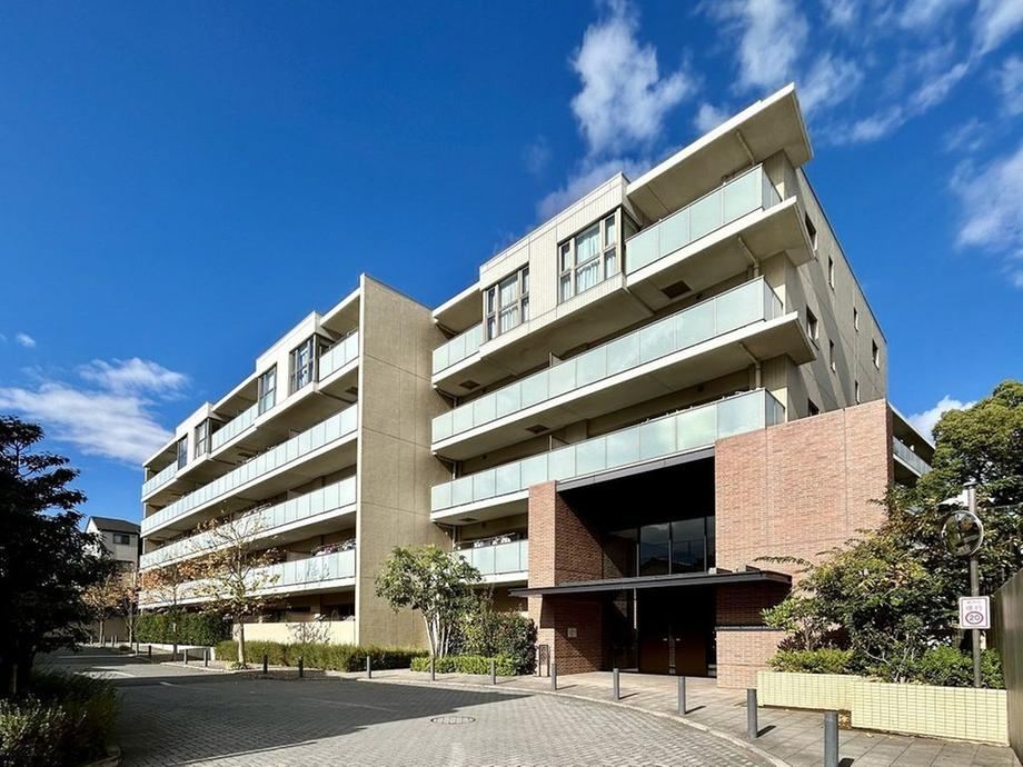 3LDK apartment in Hodogaya Ward, Yokohama, Kanagawa - Photo 1