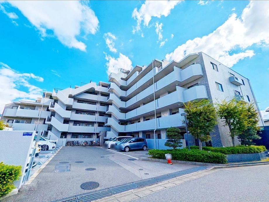 2LDK+S apartment in Funabashi, Chiba - Photo 1