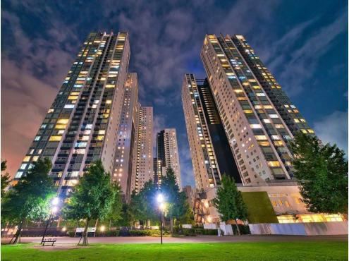 2LDK apartment in Minato Ward, Tokyo - Photo 1