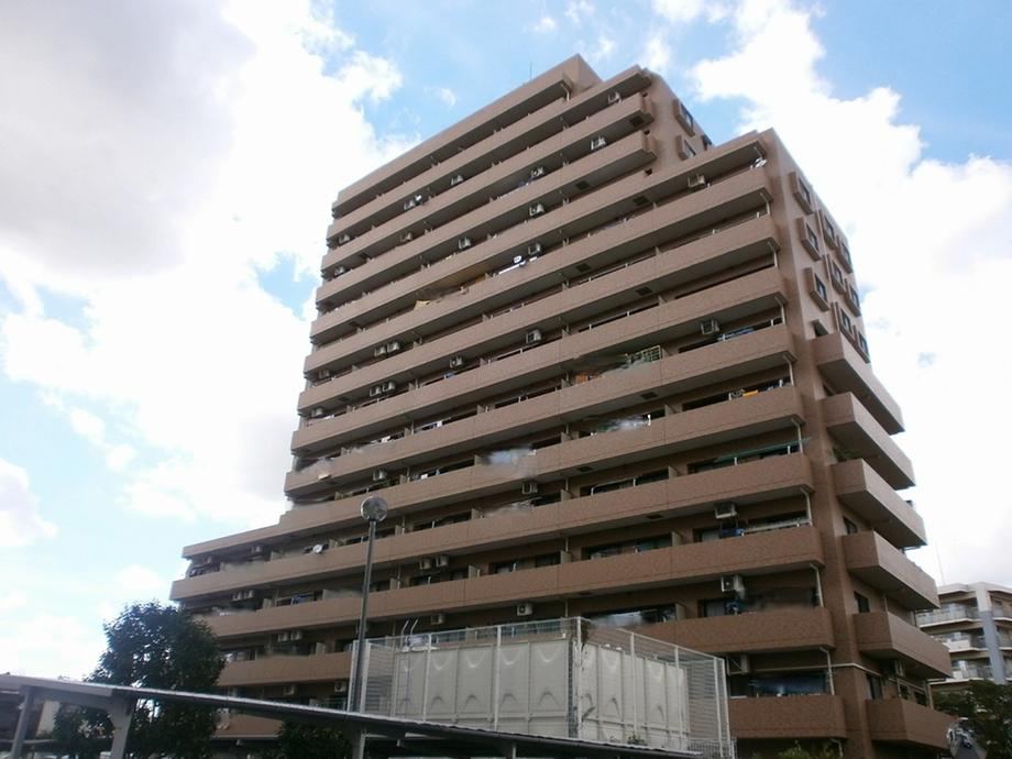 2LDK apartment in Funabashi, Chiba - Photo 1