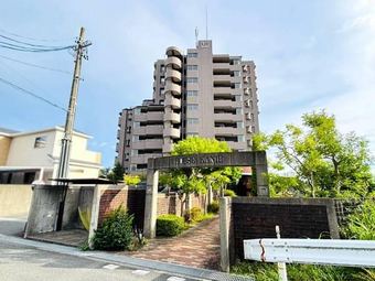 4LDK apartment in Ama District